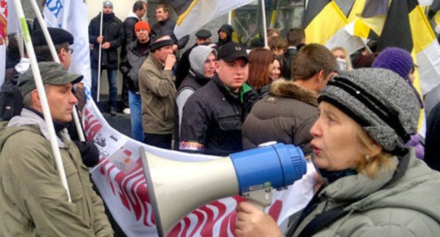 Russian nationalists holding ‘Russian March’ rally in Moscow, November 2012. Photo by Yulia Buslavskaya for the ‘Caucasian Knot’. Russian nationalists holding ‘Russian March’ rally in Moscow, November 2012. Photo by Yulia Buslavskaya for the ‘Caucasian Knot’.