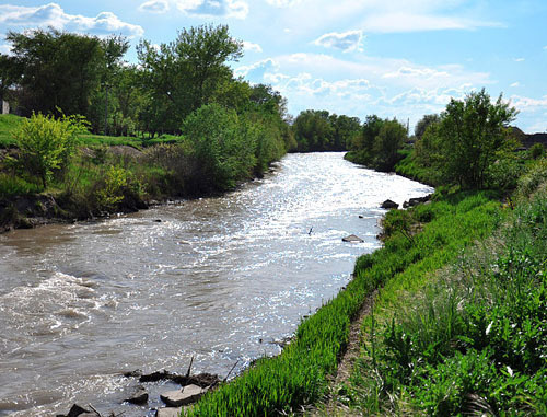 River Malka in the settlement Prokhladny. Kabardino-Balkaria. Photo: Doran an Teg, http://commons.wikimedia.org/ River Malka in the settlement Prokhladny. Kabardino-Balkaria. Photo: Doran an Teg, http://commons.wikimedia.org/