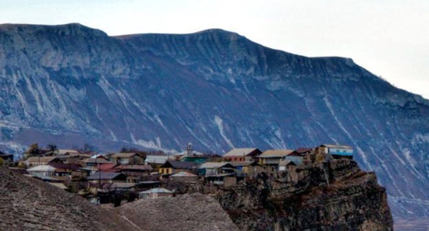 Village of Kharachi, Untsukul District of Dagestan. Photo by Shamil Salikhilov, http://www.odnoselchane.ru/ Village of Kharachi, Untsukul District of Dagestan. Photo by Shamil Salikhilov, http://www.odnoselchane.ru/