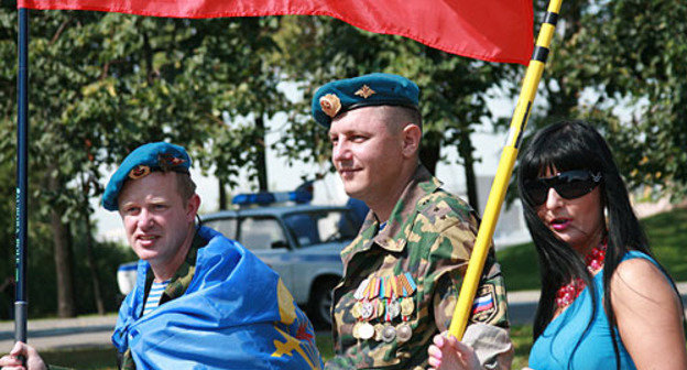 Celebration of Airborne-landing forces (VDV) Day in Russia. Photo by www.bbratstvo.com Celebration of Airborne-landing forces (VDV) Day in Russia. Photo by www.bbratstvo.com