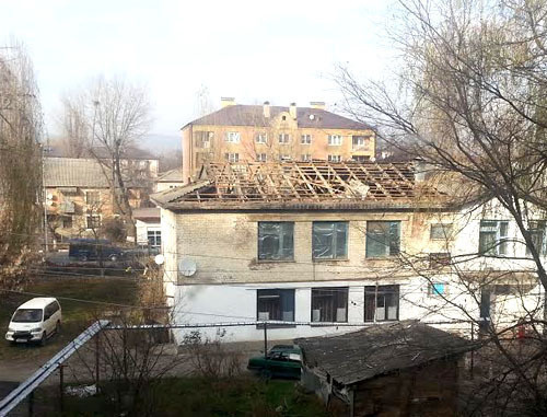 Dismantling of the former kindergarten "Ryabinka". Ingushetia, Karabulak, November 26, 2013. Photo by Ruslan Mutsolgov for the ‘Caucasian Knot’. Dismantling of the former kindergarten "Ryabinka". Ingushetia, Karabulak, November 26, 2013. Photo by Ruslan Mutsolgov for the ‘Caucasian Knot’.