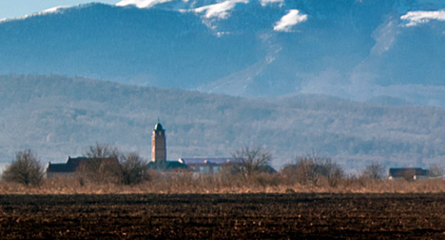 The village of Shalazhi, Urus-Martan District, in the foothill area of Chechnya. Photo by Denis Mukimov, http://danlux.livejournal.com/19244.html?thread=379436 The village of Shalazhi, Urus-Martan District, in the foothill area of Chechnya. Photo by Denis Mukimov, http://danlux.livejournal.com/19244.html?thread=379436