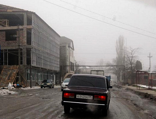 Dagestan, Khasavyurt, at the crossing of Groznenskaya and Aliev streets. Photo by Kamil Khunkerov, http://odnoselchane.ru/ Dagestan, Khasavyurt, at the crossing of Groznenskaya and Aliev streets. Photo by Kamil Khunkerov, http://odnoselchane.ru/