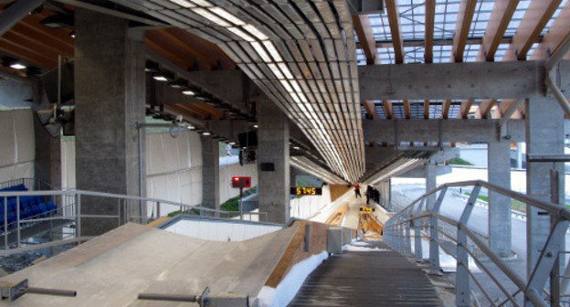 Part of sledge/bobsleigh track in the "Sledge" Centre. Sochi, November 20, 2013. Photo by Tatiana Ukolova for the ‘Caucasian Knot’. Part of sledge/bobsleigh track in the "Sledge" Centre. Sochi, November 20, 2013. Photo by Tatiana Ukolova for the ‘Caucasian Knot’.
