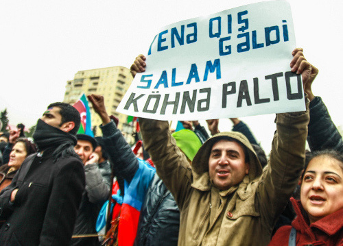 Baku, December 15, 2013. Participants of the rally against raise of tariffs for oil products. Photo by Aziz Karimov for the "Caucasian Knot" Baku, December 15, 2013. Participants of the rally against raise of tariffs for oil products. Photo by Aziz Karimov for the "Caucasian Knot"