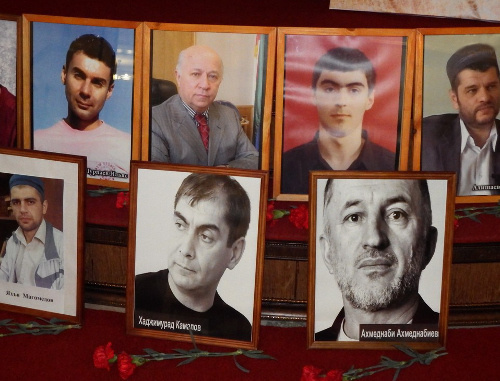 Portraits of perished journalists displayed at the evening of memory of those who were killed in the course of their professional duties. Makhachkala, December 20, 2013. Photo by Timur Isaev for the ‘Caucasian Knot’. Portraits of perished journalists displayed at the evening of memory of those who were killed in the course of their professional duties. Makhachkala, December 20, 2013. Photo by Timur Isaev for the ‘Caucasian Knot’.