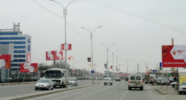 Chechnya, Grozny, sector of the Olympic Torch Relay route. January 26, 2014. Photo by the "Caucasian Knot" Chechnya, Grozny, sector of the Olympic Torch Relay route. January 26, 2014. Photo by the "Caucasian Knot"