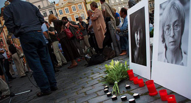 Commemoration evening dedicated to the memory of Natalya Estemoriva, Prague, the 22d of July, 2009. Photo by http://picasaweb.google.cz/provozucet Commemoration evening dedicated to the memory of Natalya Estemoriva, Prague, the 22d of July, 2009. Photo by http://picasaweb.google.cz/provozucet