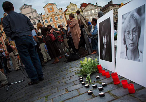 Commemoration evening dedicated to the memory of Natalya Estemoriva, Prague, the 22d of July, 2009. Photo by http://picasaweb.google.cz/provozucet Commemoration evening dedicated to the memory of Natalya Estemoriva, Prague, the 22d of July, 2009. Photo by http://picasaweb.google.cz/provozucet