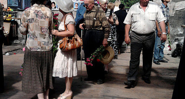 Beslan, school №1, September 1, 2009. Photo of "Caucasian Knot" Beslan, school №1, September 1, 2009. Photo of "Caucasian Knot"