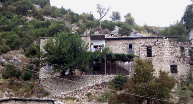 Traditional Armenian House in Kesab, Syria, 2007. Photo: Bolsetsi, http://commons.wikimedia.org Traditional Armenian House in Kesab, Syria, 2007. Photo: Bolsetsi, http://commons.wikimedia.org