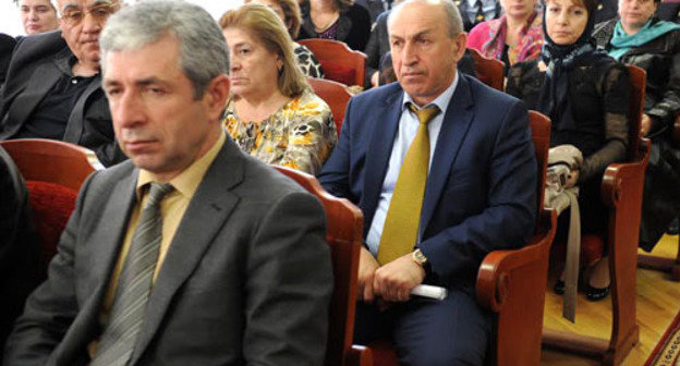 At the official presentation of Magomed Suleimanov as the new acting head (Mayor) of the Makhachkala administration to city activists, the Mayoralty staff and City Council Deputies. Makhachkala, April 7, 2014. Photo by the press service of the Makhachkala administration At the official presentation of Magomed Suleimanov as the new acting head (Mayor) of the Makhachkala administration to city activists, the Mayoralty staff and City Council Deputies. Makhachkala, April 7, 2014. Photo by the press service of the Makhachkala administration