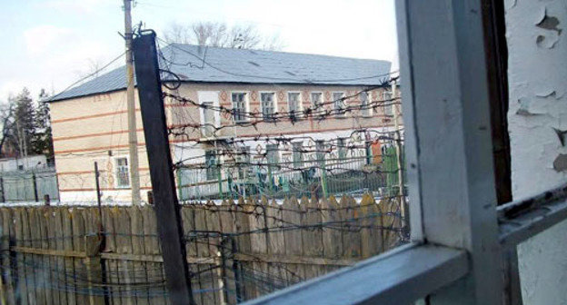 The prison courtyard. Photo by Viktor Chirikov