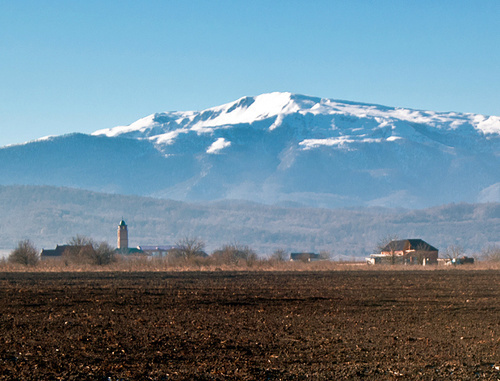 The village of Shalazhi in the Urus-Martan District of Chechnya. Photo by Denis Mukimov, http://danlux.livejournal.com/19244.html