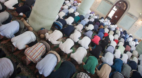 Believers praying in a mosque. Photo by Aziz Karimov for the ‘Caucasian Knot’. Believers praying in a mosque. Photo by Aziz Karimov for the ‘Caucasian Knot’.