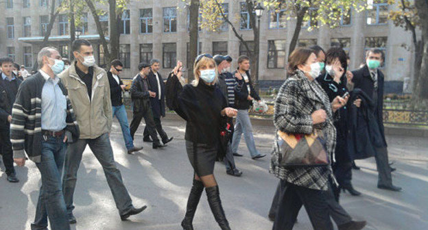Protest against "Electrotcynk" emission. Vladikavkaz, October 28, 2009. Photo by the "Caucasian Knot" Protest against "Electrotcynk" emission. Vladikavkaz, October 28, 2009. Photo by the "Caucasian Knot"