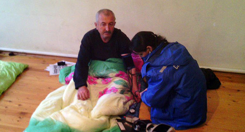 According to hunger-strikers, ambulance doctors come regularly to check their state of health. Photo by Patimat Makhamudova for the ‘Caucasian Knot’. According to hunger-strikers, ambulance doctors come regularly to check their state of health. Photo by Patimat Makhamudova for the ‘Caucasian Knot’.