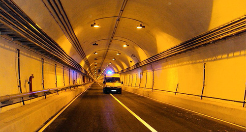 The Gimry Tunnel has been closed since September 18, 2014. Photo: Abu Ubaida, https://ru.wikipedia.org/wiki/%C3%E8%EC%F0%E8%ED%F1%EA%E8%E9_%E0%E2%F2%EE%E4%EE%F0%EE%E6%ED%FB%E9_%F2%EE%ED%ED%E5%EB%FC#mediaviewer/File:Gimry_tunnel_7.jpg The Gimry Tunnel has been closed since September 18, 2014. Photo: Abu Ubaida, https://ru.wikipedia.org/wiki/%C3%E8%EC%F0%E8%ED%F1%EA%E8%E9_%E0%E2%F2%EE%E4%EE%F0%EE%E6%ED%FB%E9_%F2%EE%ED%ED%E5%EB%FC#mediaviewer/File:Gimry_tunnel_7.jpg