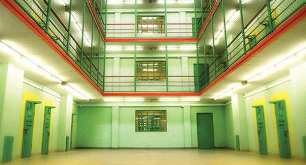 Gldani Prison No. 8, located in Tbilisi. Photo: drugoi, http://fototelegraf.ru/wp-content/uploads/2012/07/gldanskaya-turma-tbilisi-12.jpg