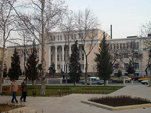Azerbaijan, Baku. Photo by http://en.wikipedia.org Azerbaijan, Baku. Photo by http://en.wikipedia.org