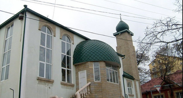 The mosque named after Saifulla-qadi Bashlarov (Makhachkala, Russia, Dagestan). Photo: http://islamcenter.ru/?item=495#prettyPhoto The mosque named after Saifulla-qadi Bashlarov (Makhachkala, Russia, Dagestan). Photo: http://islamcenter.ru/?item=495#prettyPhoto