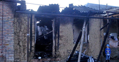 House burned down by law enforcers in the village of Yandi, Achkhoi-Martan District, December 7 2014. Photo provided by the HRC "Memorial" press-service. House burned down by law enforcers in the village of Yandi, Achkhoi-Martan District, December 7 2014. Photo provided by the HRC "Memorial" press-service.