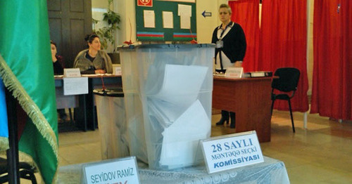 Municipal elections in Azerbaijan, at the polling station, December 23, 2014. Photo by Kyamal Ali for the ‘Caucasian Knot’. Municipal elections in Azerbaijan, at the polling station, December 23, 2014. Photo by Kyamal Ali for the ‘Caucasian Knot’.