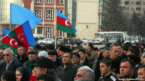 Protest action by the "Musavat" Party. Photo: RFE/RL, http://gdb.rferl.org/640C917B-8C1E-42B2-BDD2-E8289C4CDB3A_w640_r1_s_cx0_cy19_cw0.jpg Protest action by the "Musavat" Party. Photo: RFE/RL, http://gdb.rferl.org/640C917B-8C1E-42B2-BDD2-E8289C4CDB3A_w640_r1_s_cx0_cy19_cw0.jpg