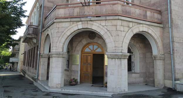 The NKR's Ministry of Foreign Affairs (MFA). Stepanakert. September 2014. Photo by Alvard Grigoryan for the "Caucasian Knot" The NKR's Ministry of Foreign Affairs (MFA). Stepanakert. September 2014. Photo by Alvard Grigoryan for the "Caucasian Knot"