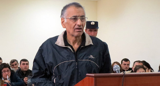 The defendant Dilkham Askerov. Stepanakert, Nagorno-Karabakh. October 28, 2014. Photo by Alvard Grigoryan for the "Caucasian Knot" The defendant Dilkham Askerov. Stepanakert, Nagorno-Karabakh. October 28, 2014. Photo by Alvard Grigoryan for the "Caucasian Knot"