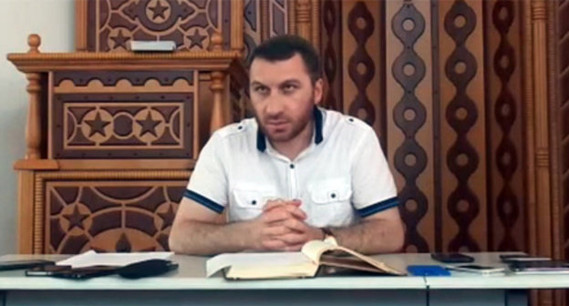 Anzor Shkhanukov. Screenshot from youtube video: http://www.youtube.com/watch?v=OCVE775Isrg" Anzor Shkhanukov. Screenshot from youtube video: http://www.youtube.com/watch?v=OCVE775Isrg"