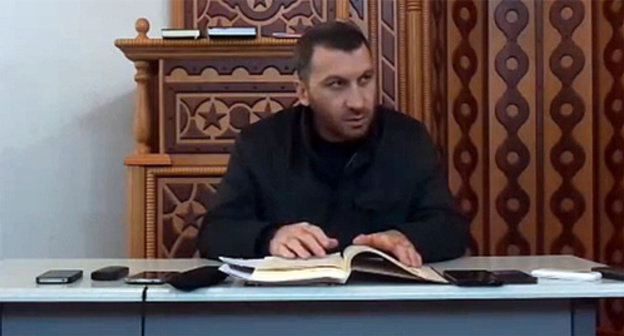 Anzor Shkhanukov. Screenshot from youtube video: http://www.youtube.com/watch?v=8HVCnjSXtlc Anzor Shkhanukov. Screenshot from youtube video: http://www.youtube.com/watch?v=8HVCnjSXtlc
