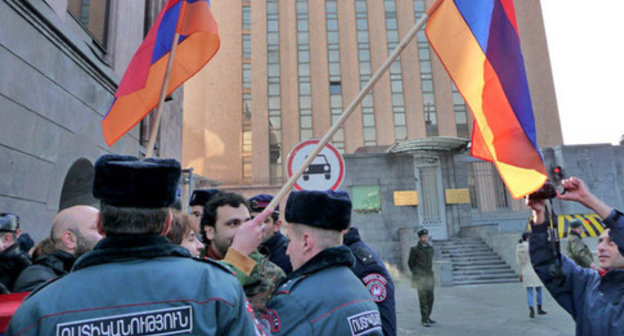 Protest action at the Embassy of Russia in Yerevan, January 15, 2015. Photo by Armine Martirosyan for the ‘Caucasian Knot’. Protest action at the Embassy of Russia in Yerevan, January 15, 2015. Photo by Armine Martirosyan for the ‘Caucasian Knot’.