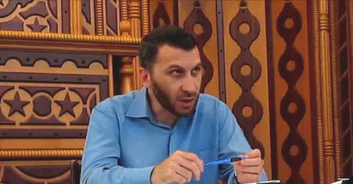 Anzor Shkhanukov. Screenshot from the video posted by ibn hamid, http://www.youtube.com/watch?v=quaCx-iBNIQ Anzor Shkhanukov. Screenshot from the video posted by ibn hamid, http://www.youtube.com/watch?v=quaCx-iBNIQ
