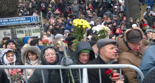 Queue at the civil funeral of Boris Nemtsov. Moscow, March 3, 2015. Photo by Vyacheslav Feraposhkin for the "Caucasian Knot"