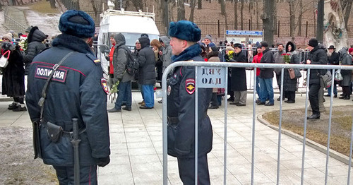 Law enforcers at the funeral of Boris Nemtsov. Moscow, March 3, 2015. Photo by Vyacheslav Feraposhkin for the ‘Caucasian Knot’.