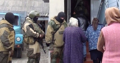 A special operation in the village of Stary Cherek. KBR, April 6, 2015. Photo http://nac.gov.ru/ A special operation in the village of Stary Cherek. KBR, April 6, 2015. Photo http://nac.gov.ru/