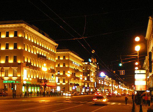 Saint Petersburg, Nevsky Prospect. Photo by http://ru.wikipedia.org Saint Petersburg, Nevsky Prospect. Photo by http://ru.wikipedia.org