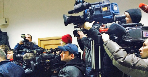 Mass media representatives in the hall of the Basmanny District Court of Moscow, March 8, 2015. Photo by the ‘Caucasian Knot’ correspondent.  
