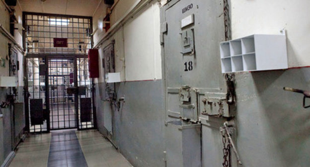 The corridor of the inter-district temporary detention facility. Photo: Yuliya Simatova / Yugopolis