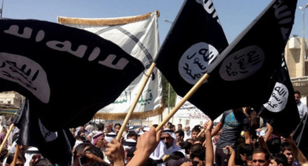 The flags of the "Islamic State". Photo: http://igil.info/news/item/489-is-caught-spy