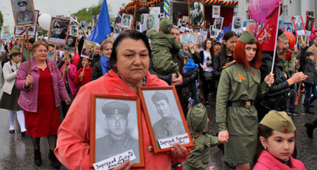 The march "Immortal Regiment" in Nalchik. May 9, 2015. Photo by Lyudmila Maratova for the "Caucasian Knot"