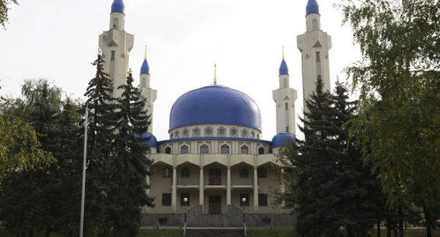 Adygea, Maikop. Mosque. Photo by www.makhmud.ru Adygea, Maikop. Mosque. Photo by www.makhmud.ru