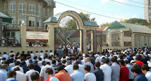 Mosque ‘An-Nadyriya’ in Kotrov Street, Makhachkala, Dagestan, Russia. Photo: http://islamcenter.ru/?item=37#prettyPhoto