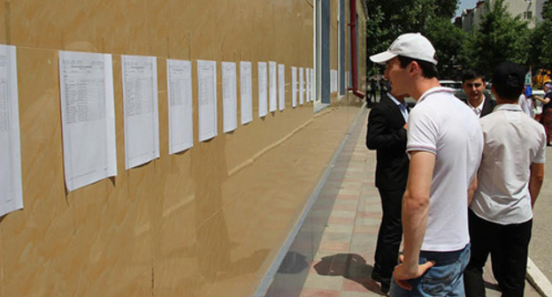 At USE centre in Grozny. Photo by Akhmed Aldebirov for the ‘Caucasian Knot’. 
