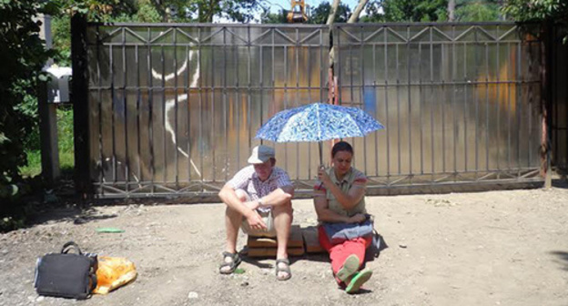People’s protest against illegal construction. Photo by Svetlana Kravchenko for the ‘Caucasian Knot’. 