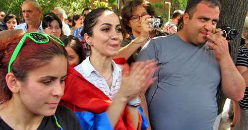 Protesters against hike in electricity prices, Yerevan, June 24, 2015. Photo by Tigran Petrosyan for the ‘Caucasian Knot’.