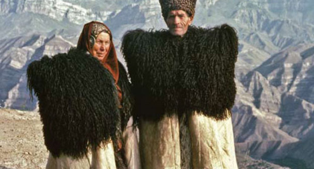 Fragment of the photograph "Alikhma and Patimat from Gora", presented at the photographic exhibition "North Caucasus - on the way of changes". Original photo by Kamille Chutuyev Fragment of the photograph "Alikhma and Patimat from Gora", presented at the photographic exhibition "North Caucasus - on the way of changes". Original photo by Kamille Chutuyev