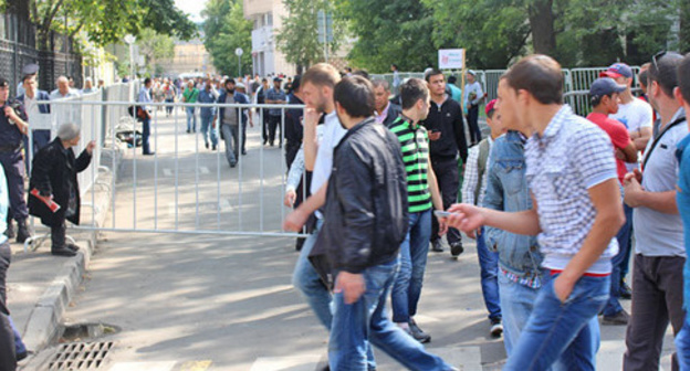 Believers in the streets of Moscow celebratiтп Eid al-Fitr. July 17, 2015. Photo by Murad Shikhakhmedov for the "Caucasian Knot"
