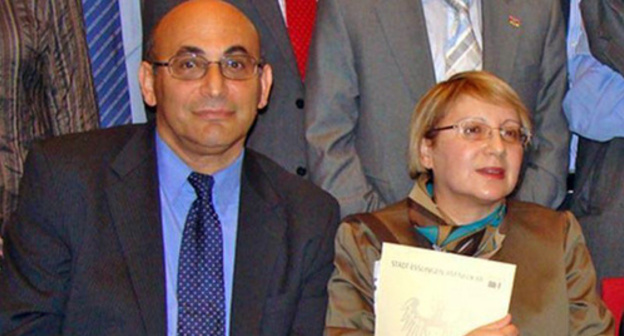 Leyla Yunus and Arif Yunus. Photo: http://rus.azattyq.org/content/leila-arif-yunus-sud-v-baku/27131084.html